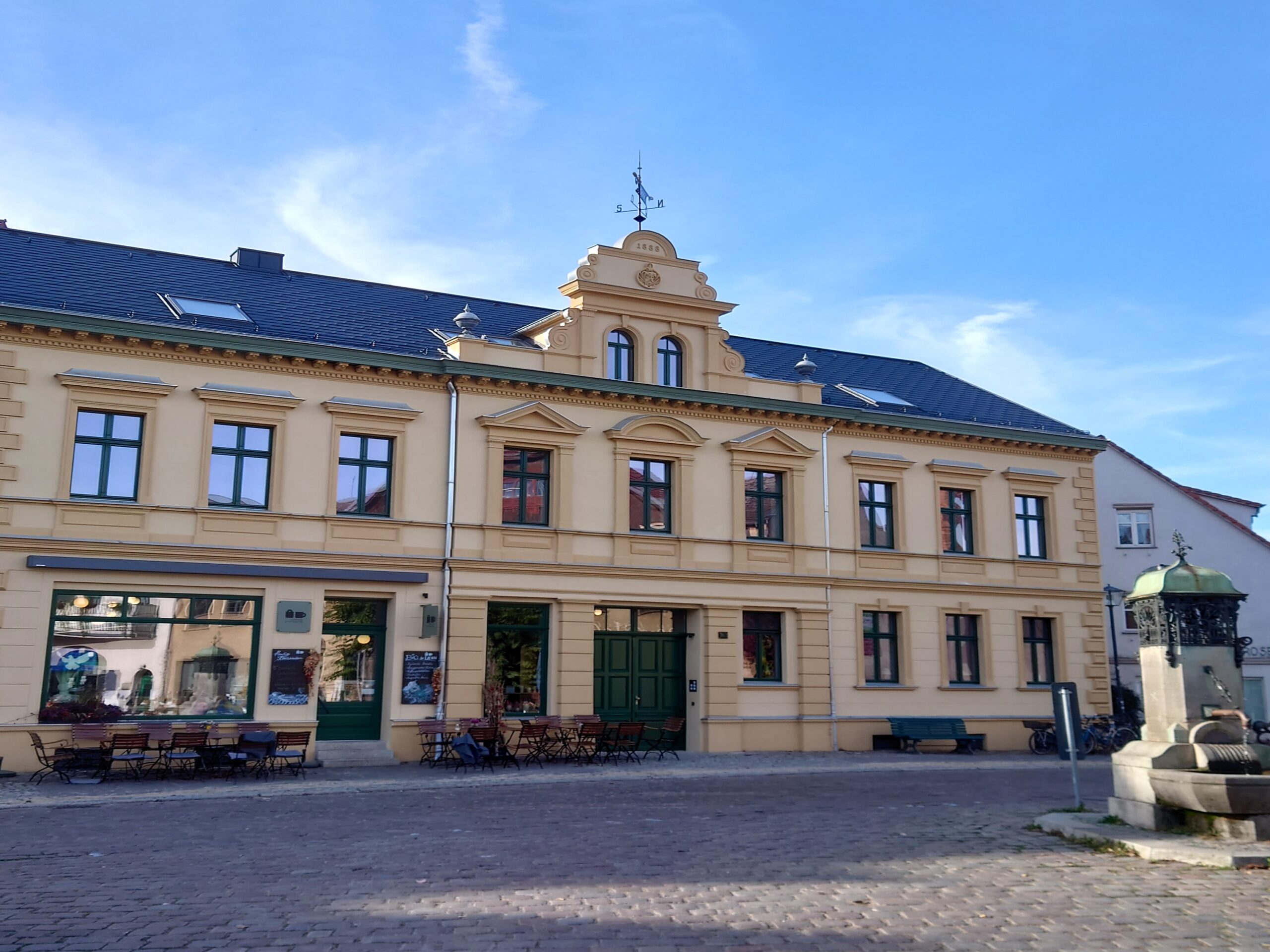 Am Markt 8 – Buckow bei Berlin – Neoklassizismus